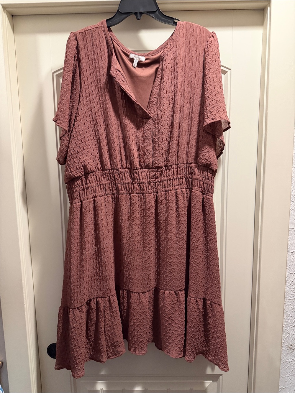 Maurices Dusty Rose Textured Short Sleeve Midi Dress